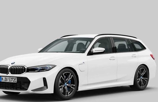 BMW 330