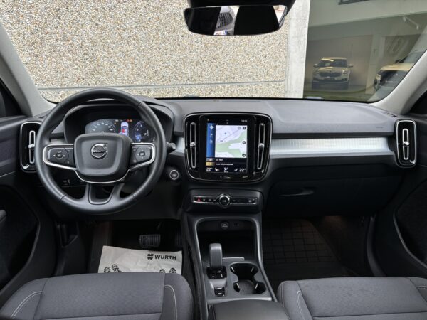 Volvo XC40 T2 – Image 6