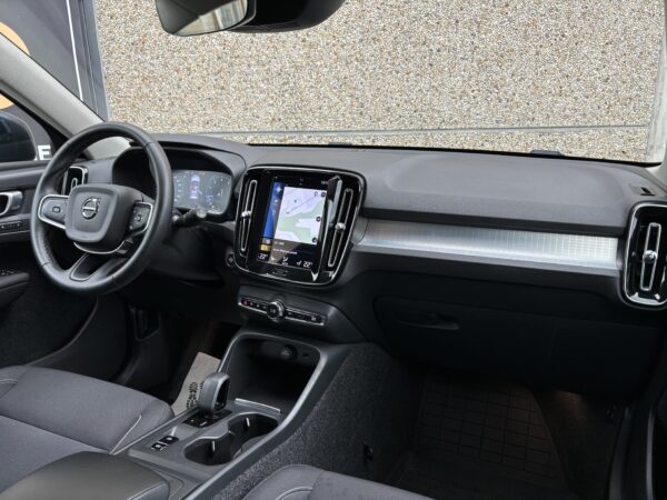 Volvo XC40 T2 – Image 7