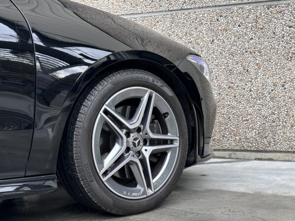 Mercedes-Benz CLA 200 Shooting Break – Image 7