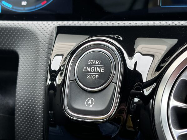 Mercedes-Benz CLA 200 Shooting Break – Image 33