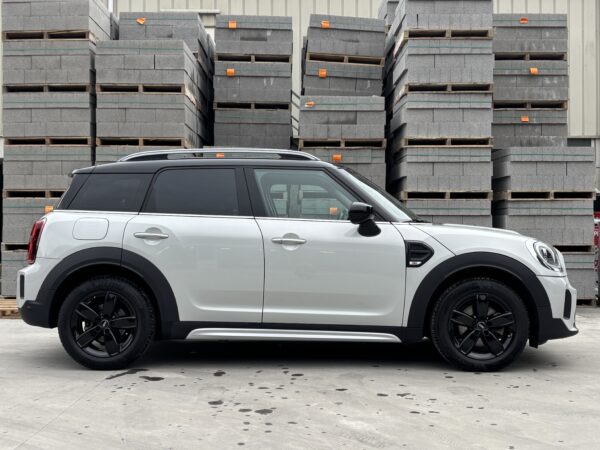 MINI COOPER COUNTRYMAN – Image 6