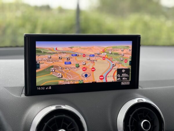 AUDI Q2 30 TDI S-LINE S-TRONIC – Image 10