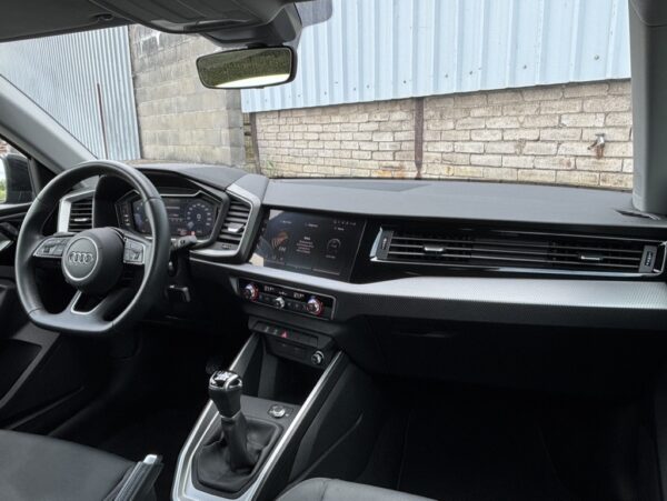 AUDI A1 SPORTBACK S-LINE – Image 8